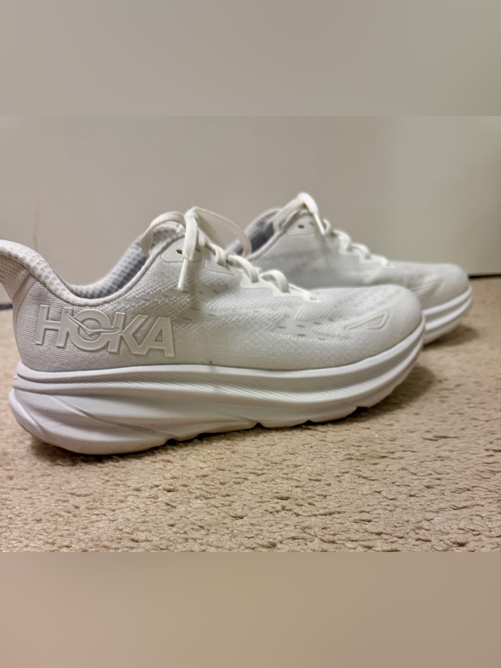 Hoka | Women’s | One One Clifton 9 | All White | Size 7.5D (Wide)